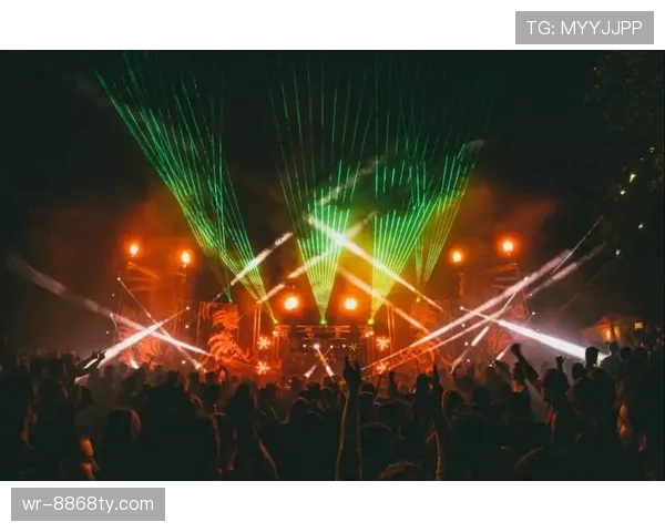 瑞安·洛赫特训练完直接去夜店蹦到凌晨？