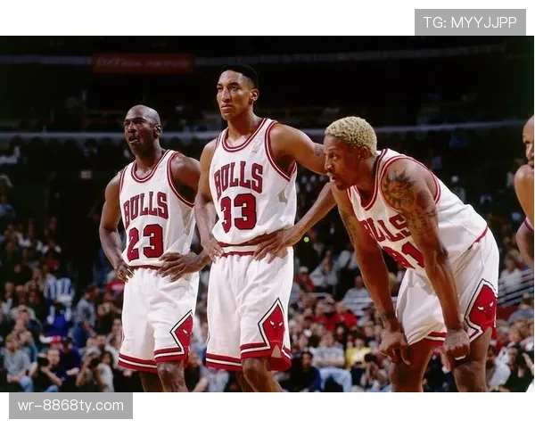 皮蓬无球跑动牵制防线，改变公牛进攻结构