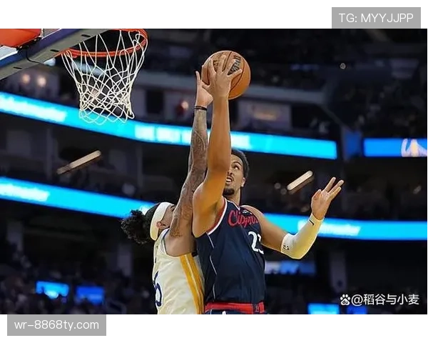 克里斯保罗挡拆为锋线制造空位胜上季